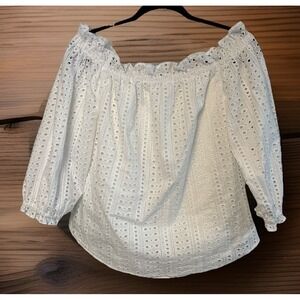 Off the Shoulder‎ White Top Boho Chic Embroidered Eyelet Cottage Core Amour Vert